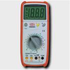 防表筆誤插裝置;數(shù)據(jù)保持,顯 示 器：最大顯示數(shù)1999，字高28mm,直流電壓;交流電壓;直流電流;交流電流;電阻;電容,溫度,帶蜂鳴器通斷測(cè)試;二極管測(cè)試;晶體管hFE測(cè)試. 
