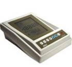 6173R酸堿度測試儀為大學實驗室及科研單位特殊設計的超大屏幕的酸堿度測試儀, 也可測氧化還原反應, 測量的同時可顯示溫度值。有RS-232通訊接口。