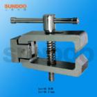 SJJ-08實驗夾具 ,適用范圍：各種線纜、玻璃、皮革、各種電器元件等材料的拉力、破壞力、插撥力的測試。 最大負(fù)荷：500N
 
