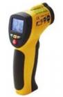 紅外測溫儀DT-882H  量程范圍：-50℃～700℃,D:S=10:1,固定發(fā)射率0.95,自動選擇量程，分辨率為0.1℃或0.1℉；·℃/℉可轉(zhuǎn)換和7秒鐘后自動關(guān)機(jī)功能，量程過載時可蜂鳴報警,顯示屏上提示“OVER”
