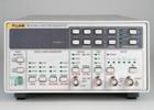 81 函數(shù)/脈沖發(fā)生器 正弦波、三角波、方波、正脈沖和負脈沖波形，頻率從10 mHz 到 50 MHz，至50Ω負載時幅值高達10Vpp。