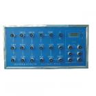 ●阻值范圍高達(dá)1000GΩ。 

●溫度穩(wěn)定性好，寬的溫度范圍下使用可確保精度。 

●最大工作電壓可達(dá)10kV。 

●備有0.1μF/10kV電容，可作電容性負(fù)載試驗。 

●備有3 LCD 數(shù)字電壓表。內(nèi)阻10GΩ,量程1999V；19.99kV可選擇使用。
