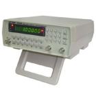 AT8603B 函數(shù)信號發(fā)生器是一臺DDS數(shù)字直接合成信號發(fā)生器，它以CPU為核心，由多塊大規(guī)模集成電路組成的技術(shù)含量較高的儀器，運用單片機電路進行整周期頻率測量和智能化管理，對于輸出信號的頻率、幅度，用戶可以準(zhǔn)確地讀出。具有精度高、穩(wěn)定度高，多功能、操作方便、可靠性高的特點則電子工程師、電子通訊實驗室，國防部門生產(chǎn)線及科研、教學(xué)所需配置的理想設(shè)備。