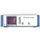 ATN3021 單通道矢量絡(luò)分析儀廣泛應(yīng)用于調(diào)頻廣播、電視、CATV、通信（迅）、雷達等設(shè)備中的天饋系統(tǒng)測試及高校射頻微波教學(xué)實驗。

·經(jīng)選配能對50Ω、75Ω、100、150Ω、230Ω、300Ω等不同特性阻抗系統(tǒng)進行測試。

·時域故障定位功能 ，能迅速確定天饋系統(tǒng)中同軸電纜的故障位置，測量范圍為0-120米，定位準(zhǔn)確，長度10m定位精度為±3mm，長度30m定位精度為±1cm.
