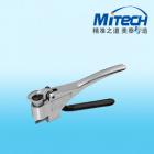 產(chǎn)品簡介 
一種可現(xiàn)場快速測試鋁合金硬度的儀器。使用方便，一卡即可，硬度值直接讀出，效率高，可靠性好。
      用于快速檢測鋁合金型材、管材、板材、鋁工件及其他軟金屬的硬度。特別適于在生產(chǎn)現(xiàn)場、銷售現(xiàn)場或施工現(xiàn)場對成批產(chǎn)品進行快速、非破壞性的逐件合格檢查。
      本韋氏硬度計是檢驗鋁合金型材力學性能的首選儀器，符合中國有色標準YS/T420-2004和美國標準ASTM B647-84（2000）。
      韋氏硬度計還可用于測試紫銅、黃銅、軟鋼等。
