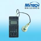 技術(shù)參數(shù)：
示值范圍：HRC15-70/HB100-550/HV100-999
顯示精度：洛氏硬度顯示時，全量程內(nèi)顯示精度0.1
示值精度：±1洛氏C硬度單位
壓頭規(guī)格：136 金剛石角錐體
接觸壓力：均勻的接觸壓力12N±1N
使用電源：AC220V±10%/DC5V
外形尺寸：185×85×42MM
儀器重量：300G
工作環(huán)境溫度：0~50度
