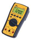 產(chǎn)品特點
 
? 真有效值測量
? 測量精度：3 3/4位
? 自動/手動量程，易于操作
? 背光大顯示屏，塑膠保護外套，自動關(guān)機功能
? 可選光電隔離RS232通信接口，配合PC機分析軟件進行數(shù)據(jù)分析
? 可與鉗形適配器配合使用，測量大電流
