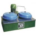 用  途

M-2型金相試樣預(yù)磨機(jī)(簡(jiǎn)稱預(yù)磨機(jī)),是一種濕式磨光機(jī),它利用各種不同粒度的抗水砂紙,對(duì)各種金屬有其合金的試樣進(jìn)行磨光。采用本預(yù)磨，除以機(jī)械磨光代替手工操作提高制作試樣的效率以外，還能完全除去試樣切割機(jī)過(guò)程中產(chǎn)生的塑料變形和表面的熱痕跡，供進(jìn)一步拋光后進(jìn)行組織的預(yù)微測(cè)定。

