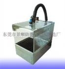 特點： 

1.除塵除靜電時間0-30s可調 

2.可通過調節(jié)閥調節(jié)風速大小，三面風幕設計使工作區(qū)保持正壓狀態(tài)，避免外界環(huán)境塵埃的進入 

3.小巧，安裝靈活，透明視窗便于觀察 

4.可通過前下方的活動擋板對集塵區(qū)定期進行清潔 

5.材質：不銹鋼，有機玻璃等 

6.可針對不同產品進行設計 