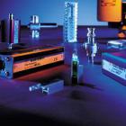 產(chǎn)品描述 


該部分通信線防雷器主要應(yīng)用范圍：

電話信號(hào)線、數(shù)據(jù)專線、同軸信號(hào)線、以太網(wǎng)信號(hào)線以及天饋線等。

用于防止雷電電流通過(guò)信號(hào)線侵入設(shè)備造成損壞。